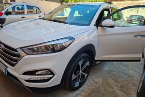 hyundai tucson 1.7 xpossible