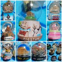 12 Sfere di Vetro cn Acqua e Neve.Souvenir ed altr