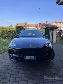 PORSCHE Macan - 2018