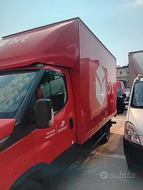 Iveco Daily 35 con sponda idraulica
