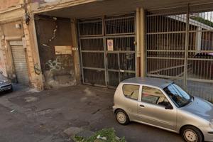 Ampio Garage via Orto San Clemente