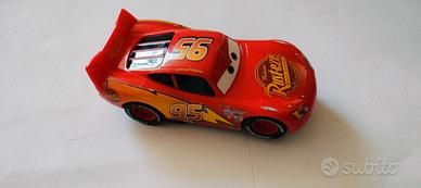 Carrera go Disney Pixar Cars McQueen auto 