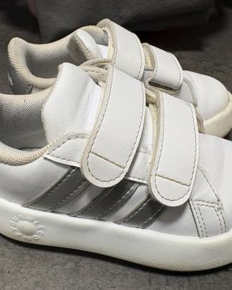 Sneackers bimbo n. 22/33