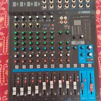 Mixer YAMAHA MG12XU