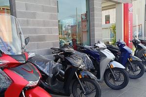 Honda SH 125 2026 - bauletto keyless e parabrezza