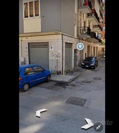 Posto moto in garage privato