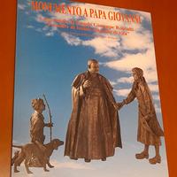 Libro monumento a Papa Giovanni.