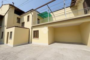 CASA DI CORTE A VEROLANUOVA