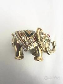 Elefante con pietrine colorate - Vano segreto