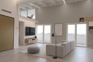 Attico / Mansarda di 155 m² con più di 5 locali e 