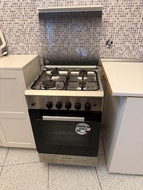 Cucina a Gas con Forno