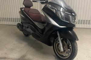 Piaggio x 10 350
