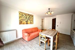 Trilocale ristrutturato nel centro di Introbio