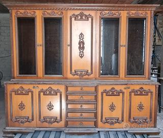 Mobile credenza in legno