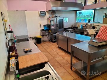 Laboratorio di gastronomia attrezzato