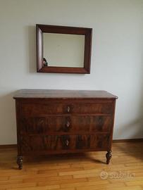 Cassettone in legno di radica d'antiquariato