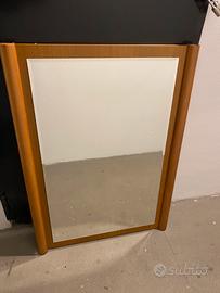 Specchio in legno di noce rettangolare