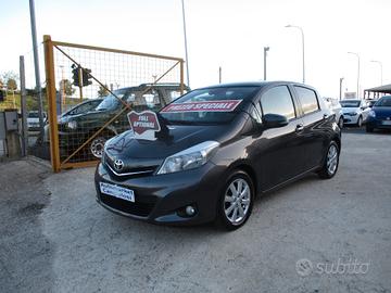 Toyota Yaris 1.4 D-4D 5 porte Lounge MOLTO BELLA