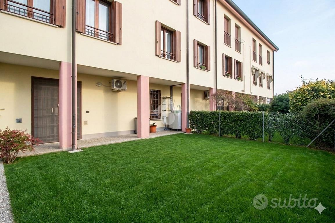 3 LOCALI A SAN PIETRO IN CASALE - Vista 2