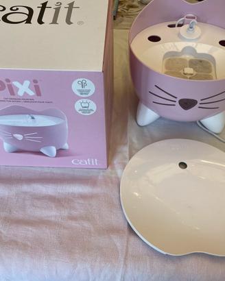 Fontana dispenser acqua per gatti