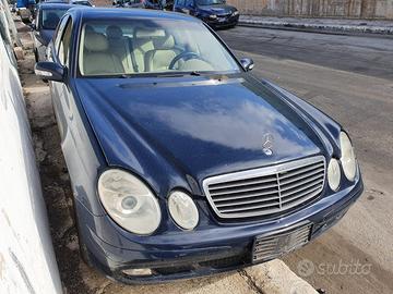 Ricambi Mercedes-Benz Classe E320 2006(W211)648961