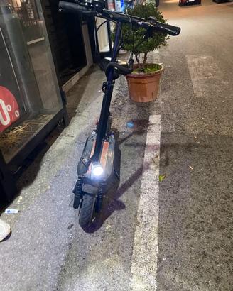 monopattino elettrico kugoo m4