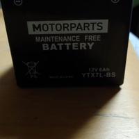 Batteria moto 12V 6Ah YTX7L-BS come nuova