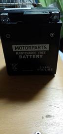 Batteria moto 12V 6Ah YTX7L-BS come nuova