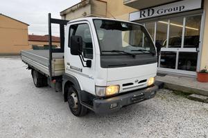 Nissan Cabstar 120.35 3.0 Tdi PL-RG Cabinato SE Ca