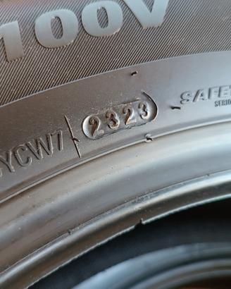kumho Wintercraft 215/60r17