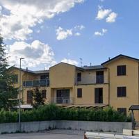 Luminoso appartamento con posto auto coperto