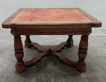 Tavolino quadrato da salotto in legno massello