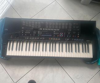 Pianola yamaha psr-410