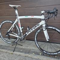 bici da corsa in carbonio  Piton scuro RS