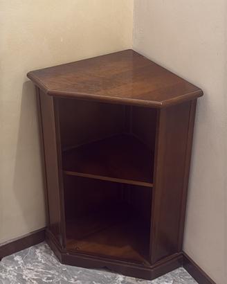 Angoliera in stile