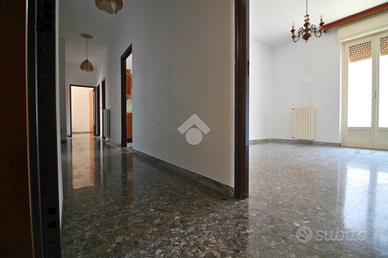 3 LOCALI A OSTUNI