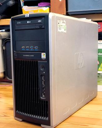 SERVER HP CON SCHEDA DOPPIO MONITOR FUNZIONANTE 