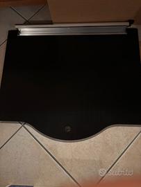 Copertura in cristallo per piano cottura.