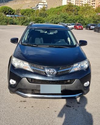 TOYOTA RAV4 2.0 D-4D 2WD