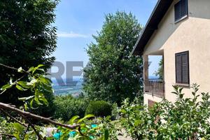 Villa di 442 m² con più di 5 locali a Sotto il Mon