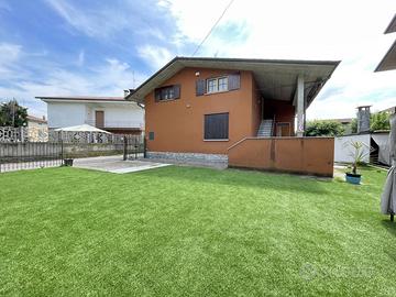 Villa bifamiliare Palazzolo sull'Oglio