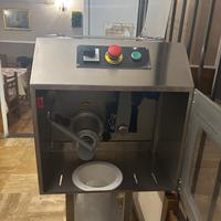 Spezzatrice automatica