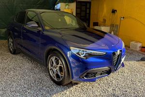 Stelvio 2022 2.2 t Sprint Q4 190cv auto