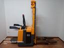 elevatore-a-timone-jungheinrich