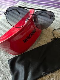 Occhiali da sole Moschino con custodia