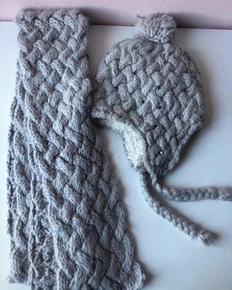 Cappello e sciarpa bambina Monnalisa Jakioo