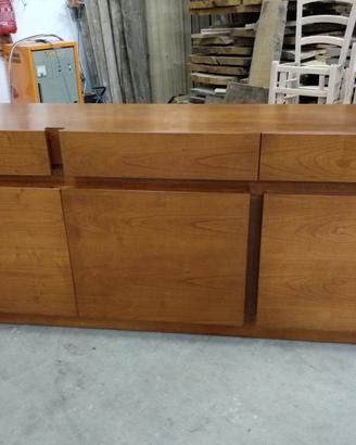 credenza in ciliegio 3 ante 3 cassetti lucidata