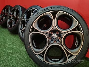 Cerchi Alfa Romeo Tonale Gomme Michelin 235 40 20
