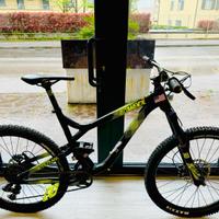 Mountain bike da enduro Commencal Meta AM