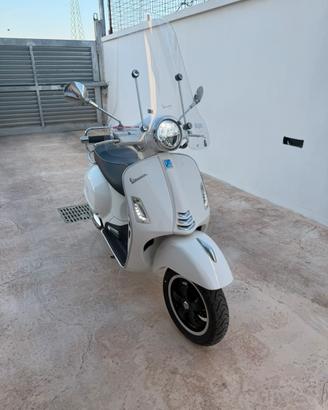 Piaggio vespa gts 300